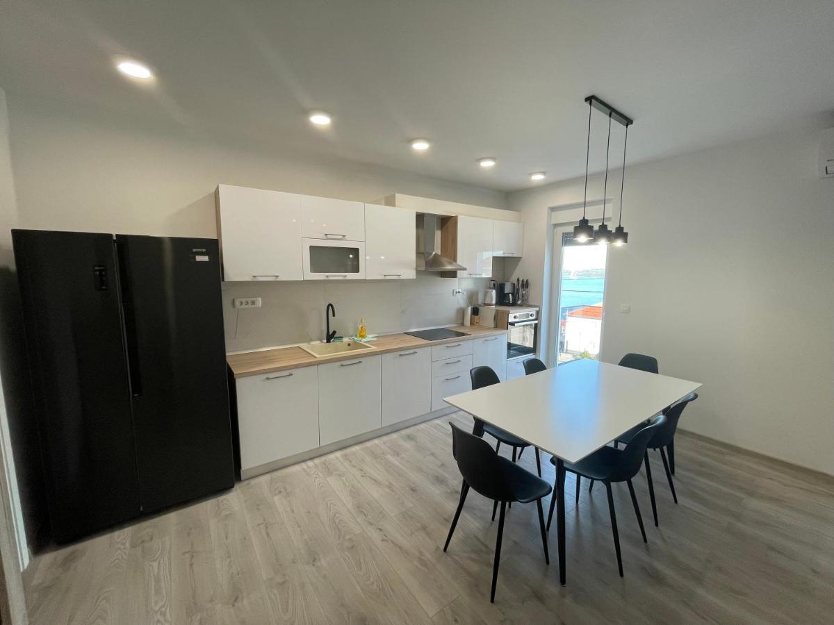 Apartment Eva 2 *