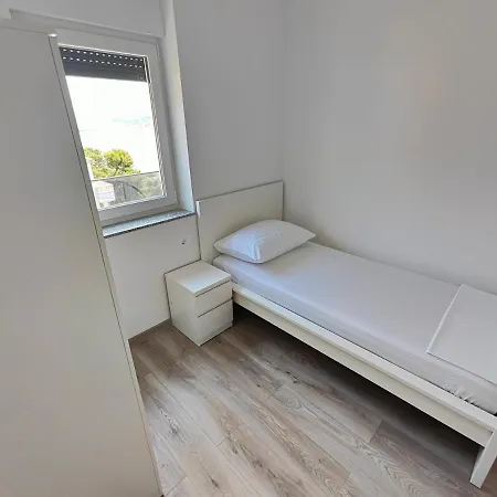 Eva Apartment 2 Trogir Exterior photo