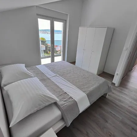 Eva Apartment 2 Trogir Exterior photo