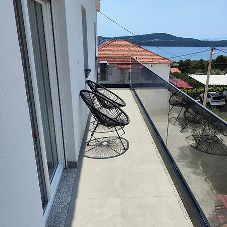 Eva Apartment 2 Trogir Exterior photo