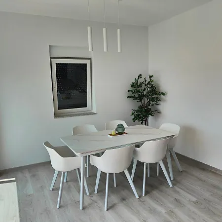Eva Apartment 2 Trogir Exterior photo